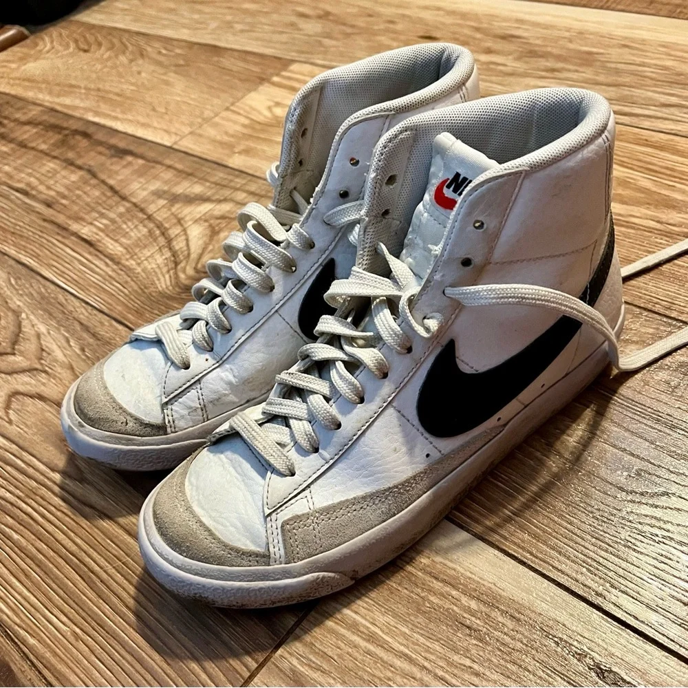 Nike classic everyday are